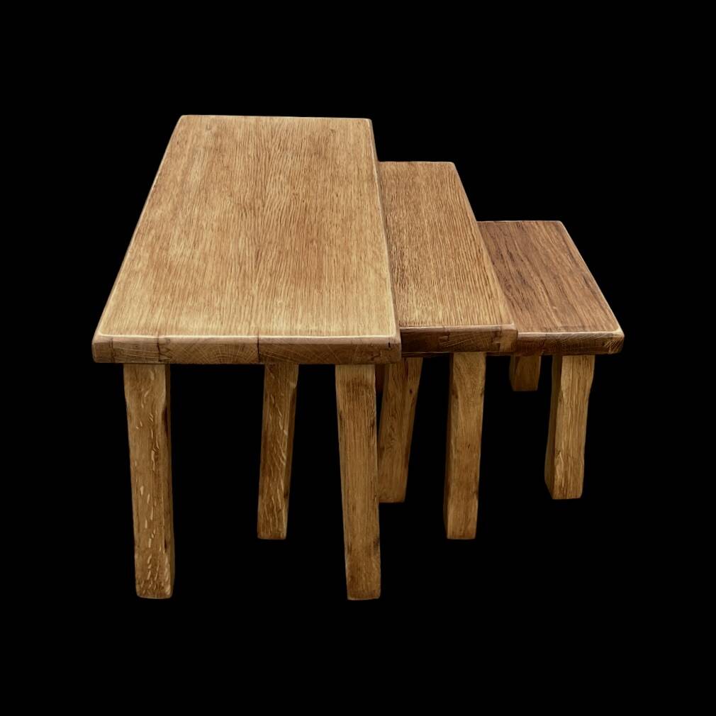 Trio of Brutalist nesting tables in solid oak – 1960s/70s