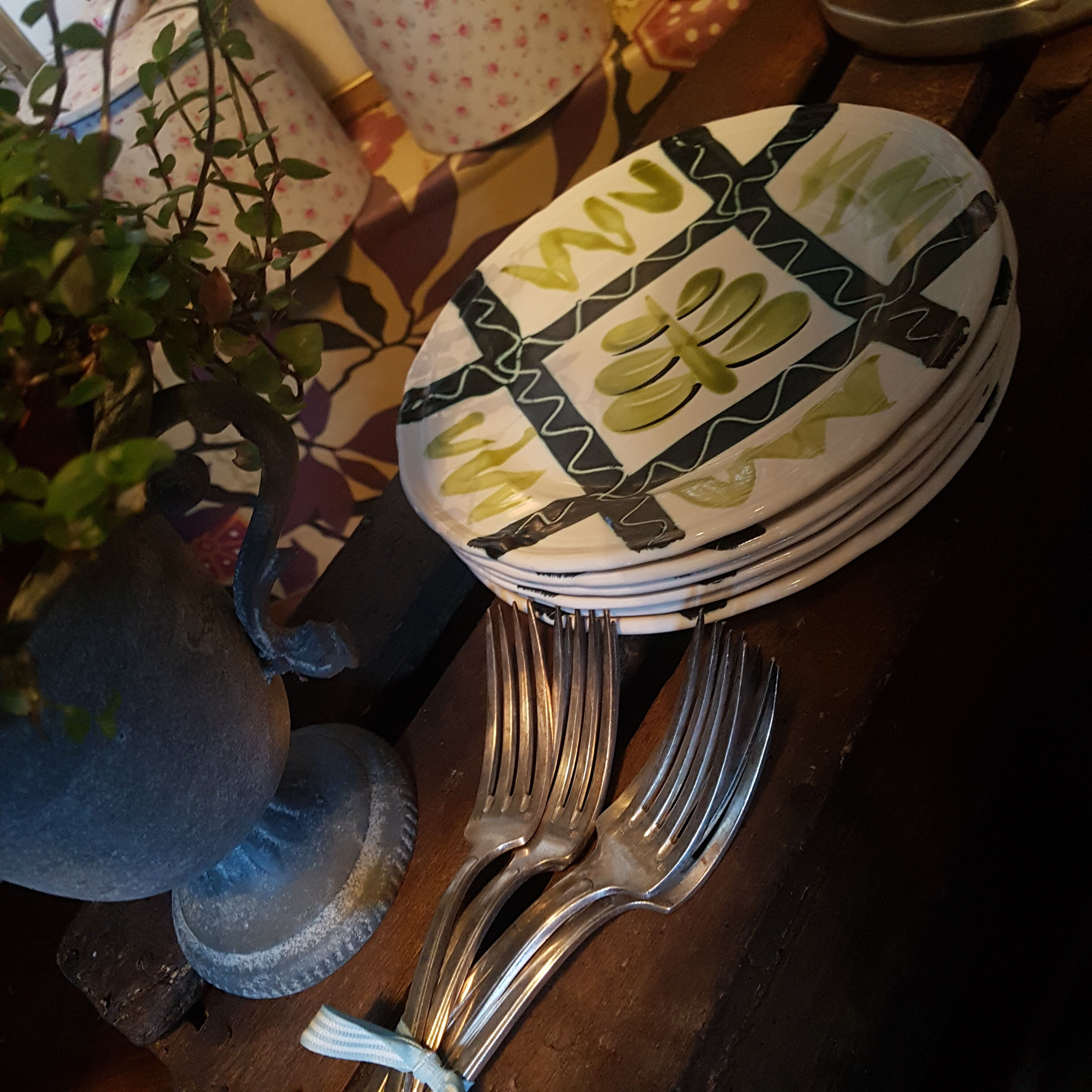 Vintage dessert plates Pornic