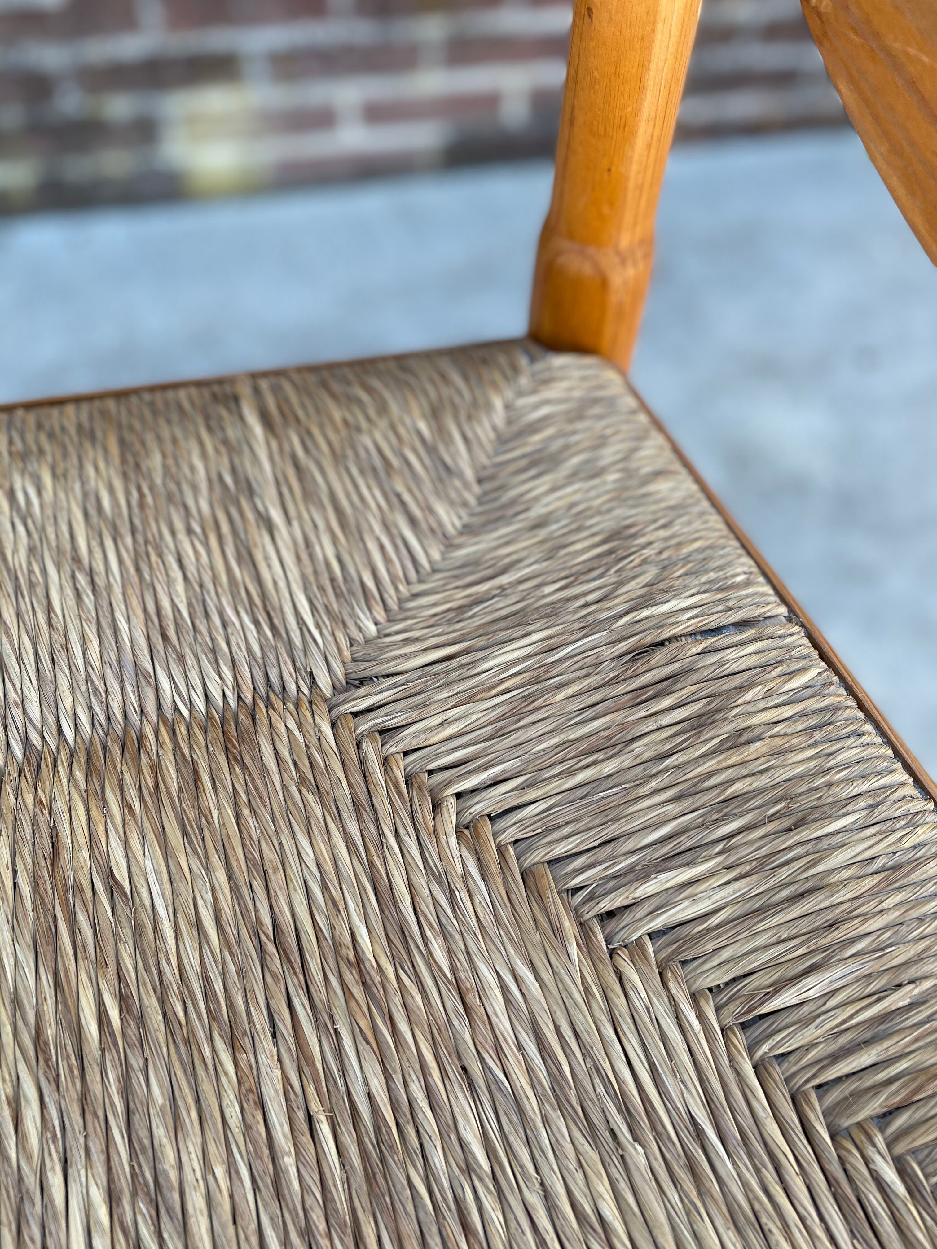 Carimate modèle 892 Vico Magistretti pour Cassina