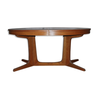 Baumann oval table expandable