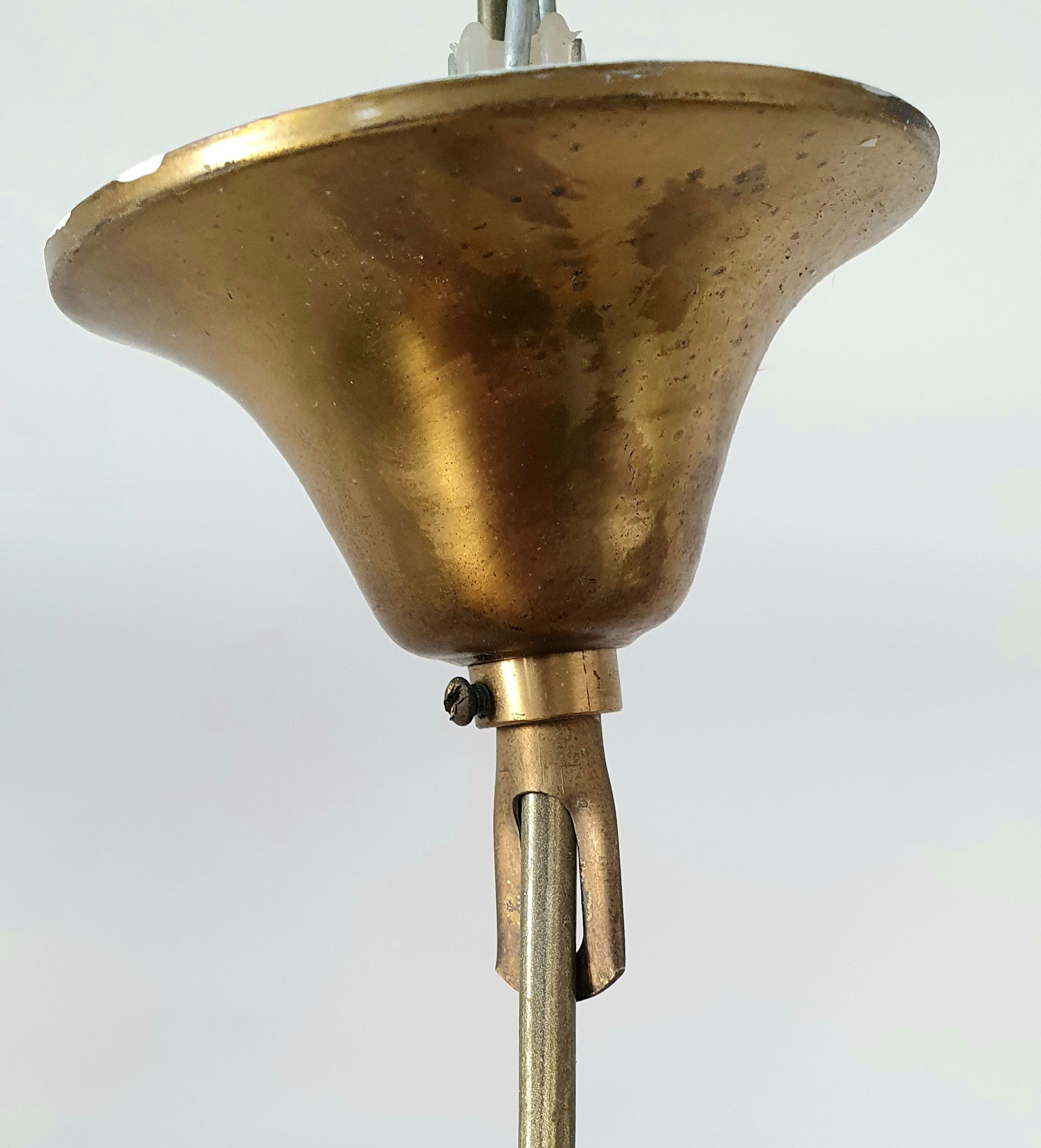 Duo of vintage suspensions in mother-of-pearl