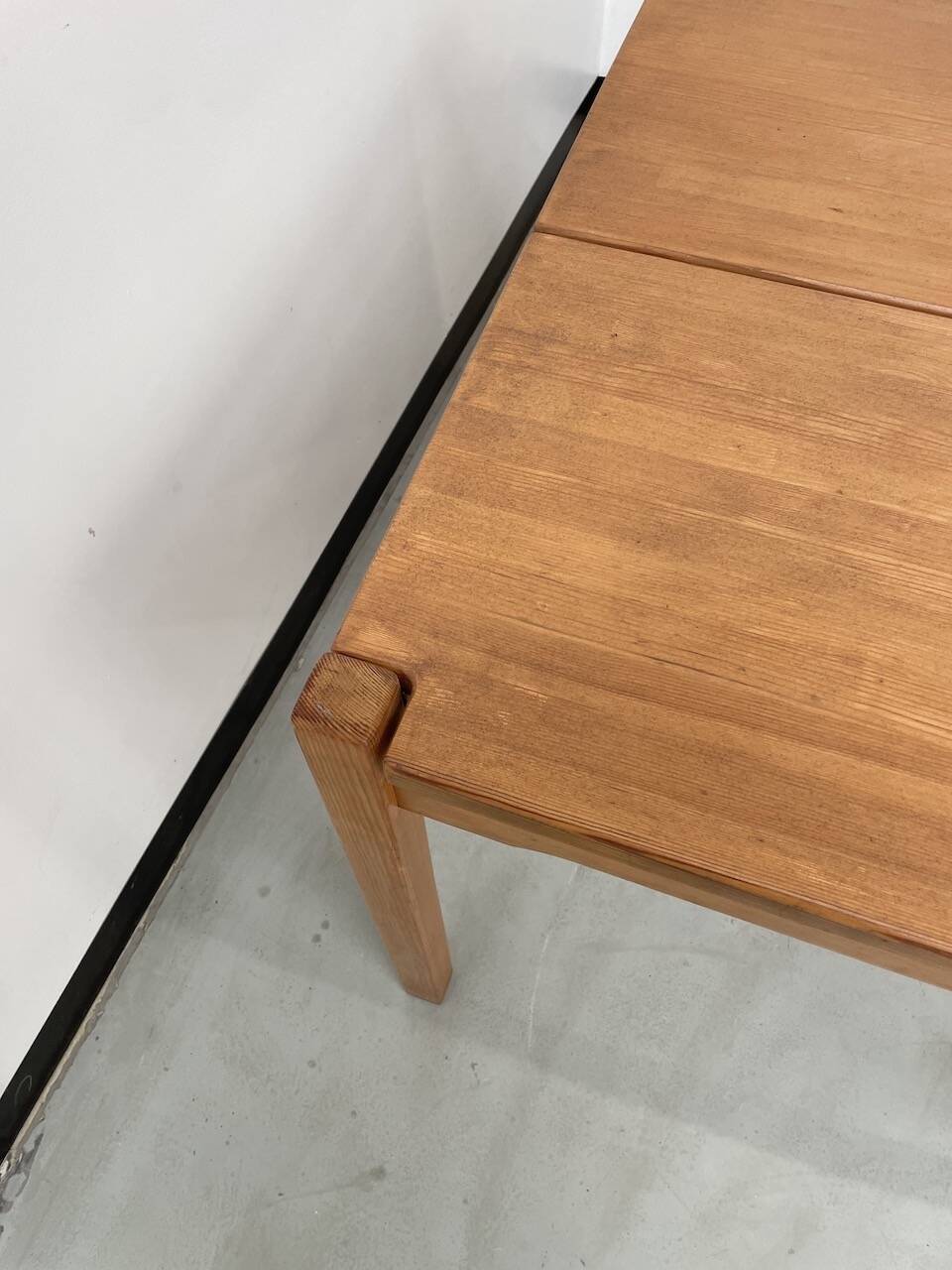 Table pin et chaises « hongisto » Ilmari Tapiovaara