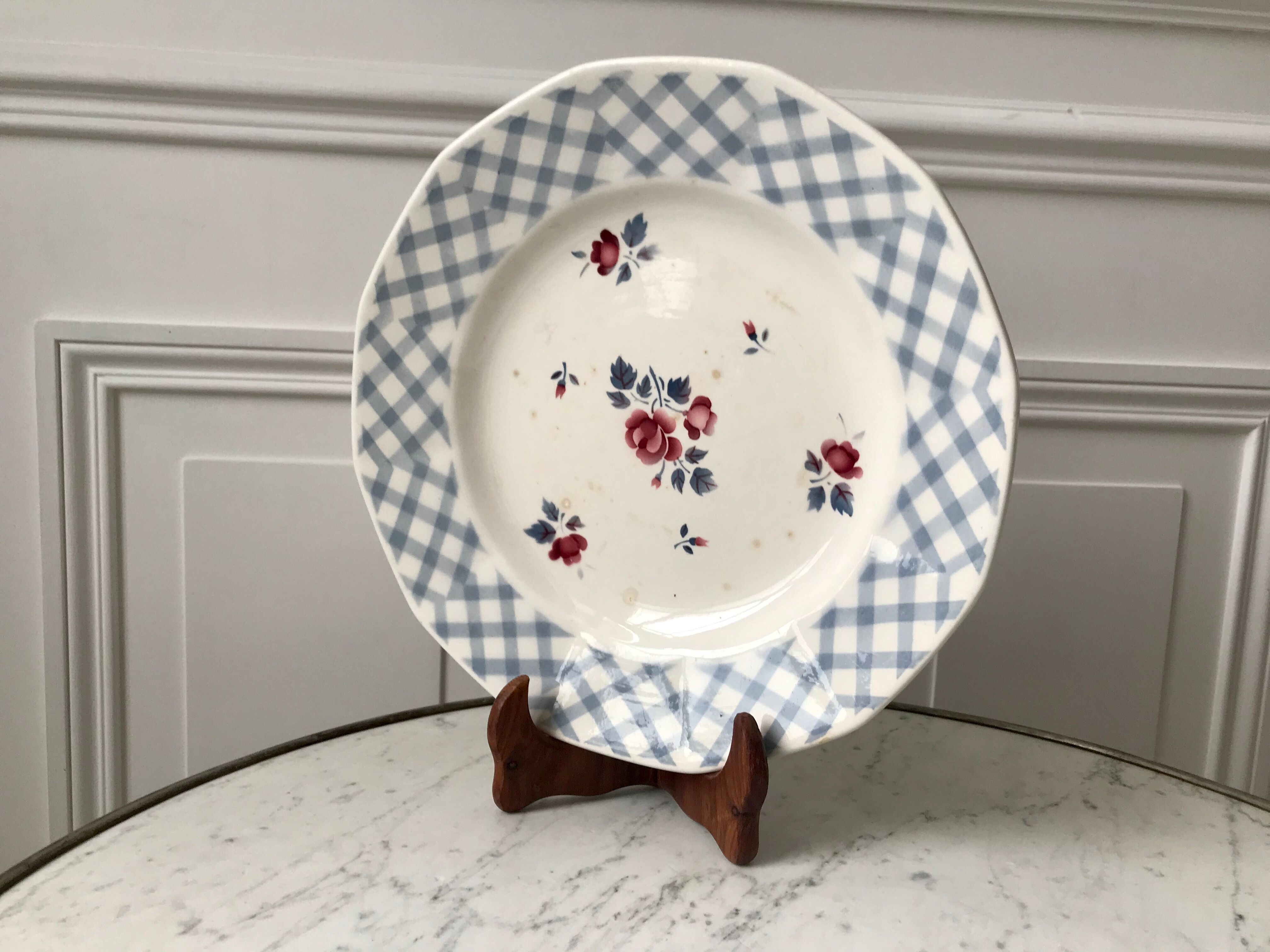Round serving dish Digoin Sarreguemines model "Bastia" years 30-40