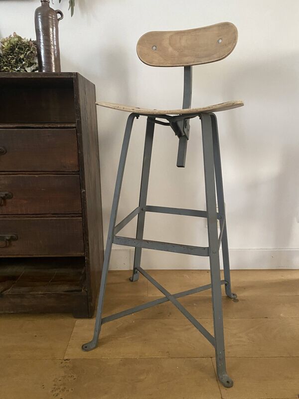 Chaise haute d'atelier