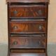 Paire de commodes françaises en bois dur flammé poli