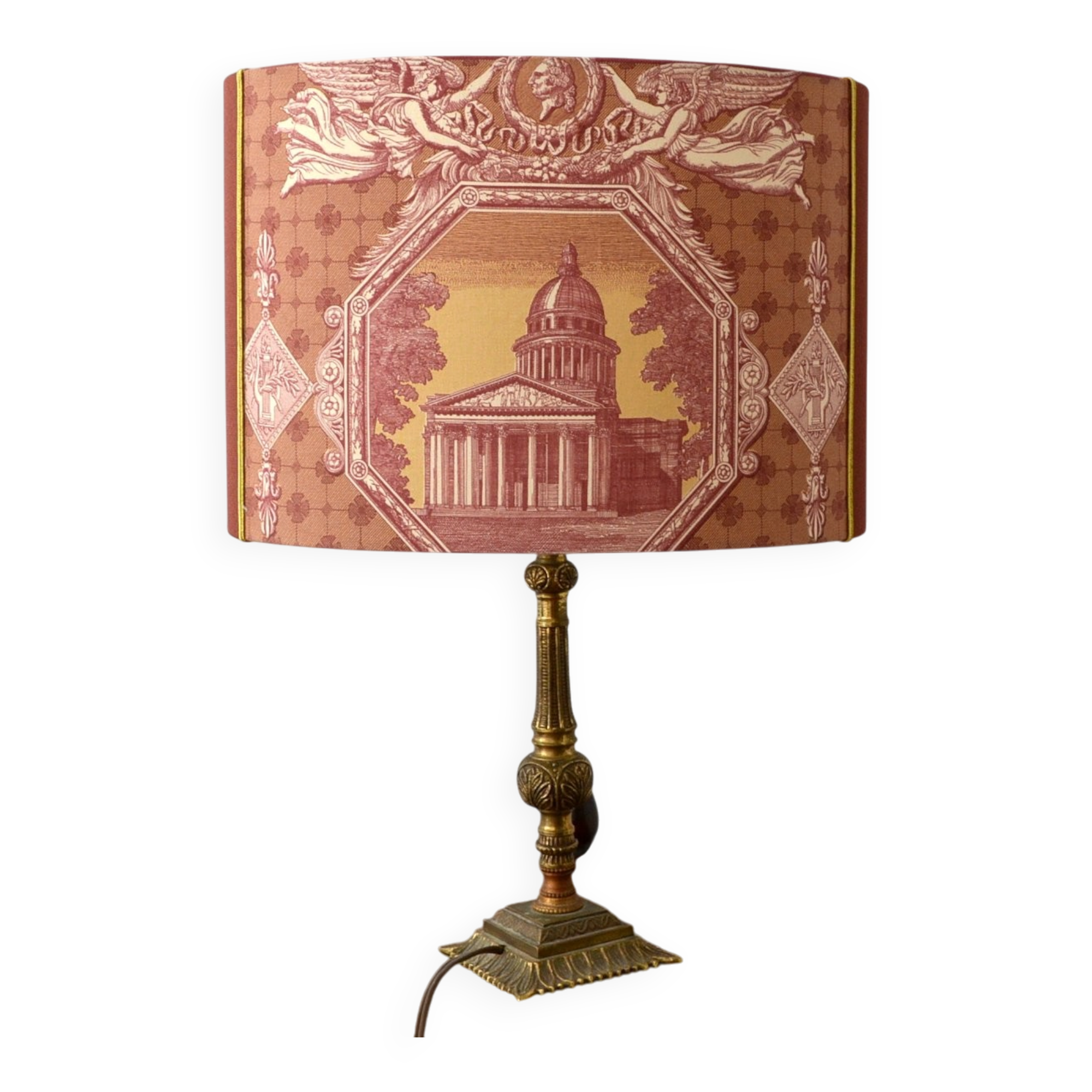 Jouy fabric lampshades with the "Monuments of Paris" pattern.