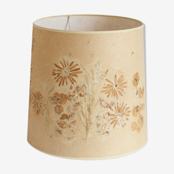 Lampshade dried flowers