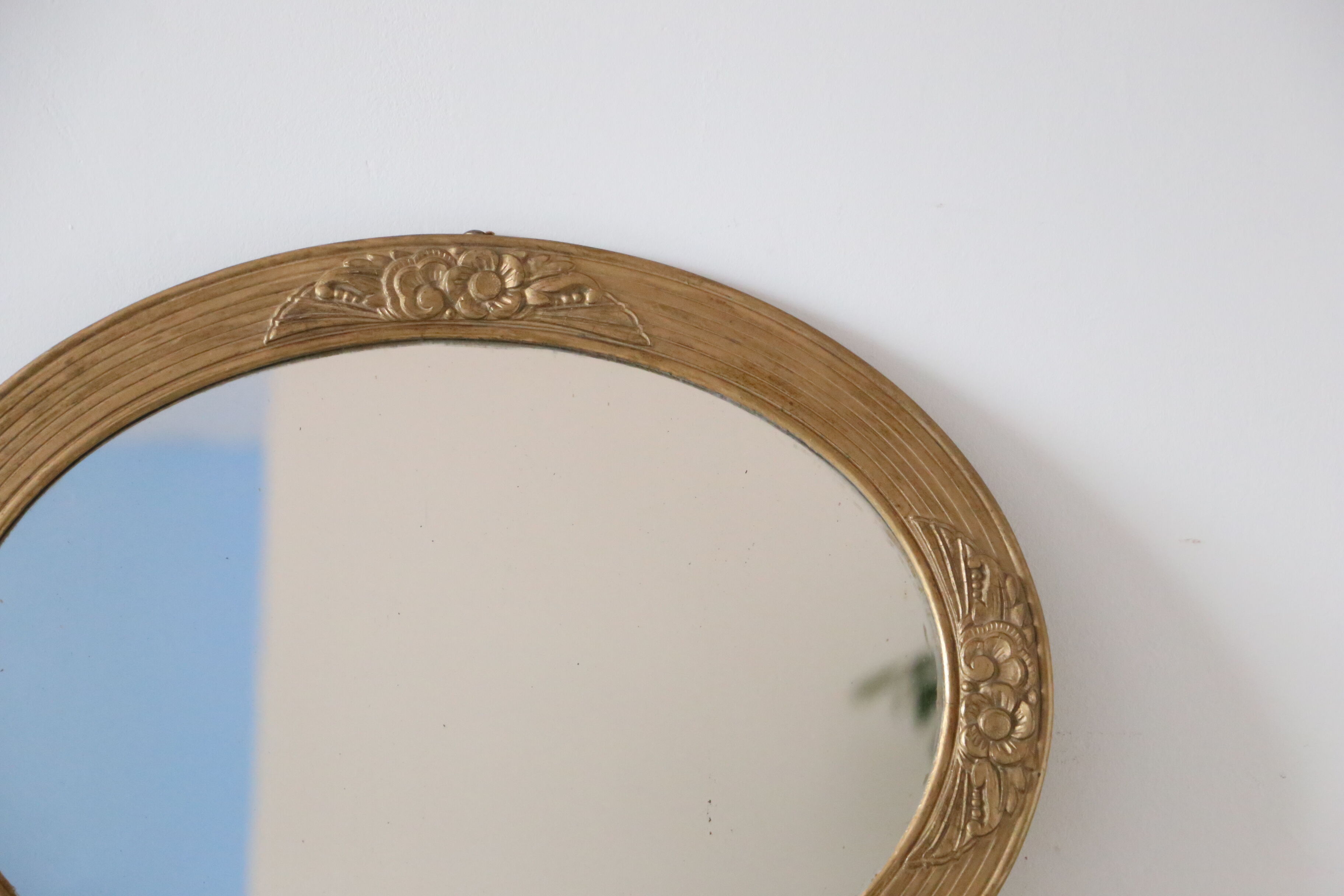 Oval mirror in gilded wood, antique, art deco 46x36cm