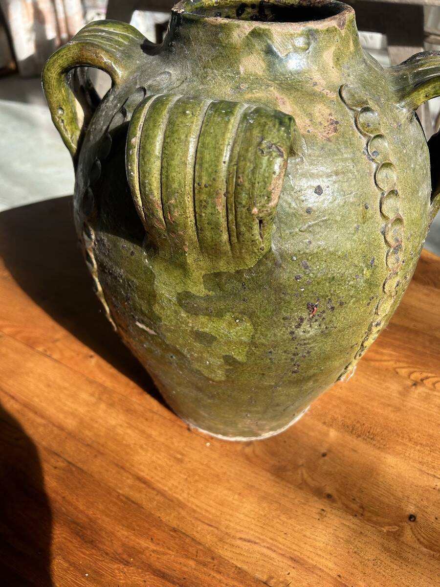 Glazed earthenware oil jug, Beauronne