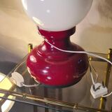 petite lampe de table vintage, vintage,,, 1960 a 70,,, rouge  tres belle'26x12