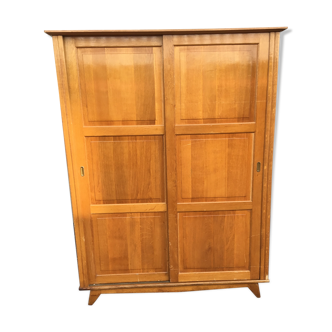 Armoire vintage