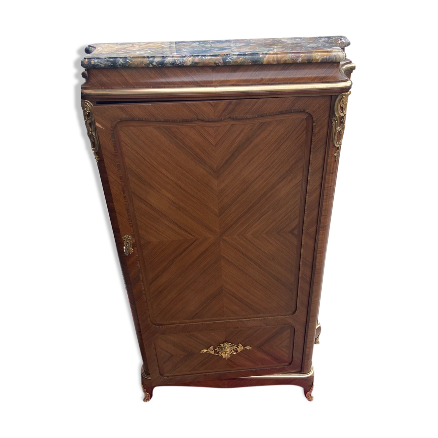 Storage unit