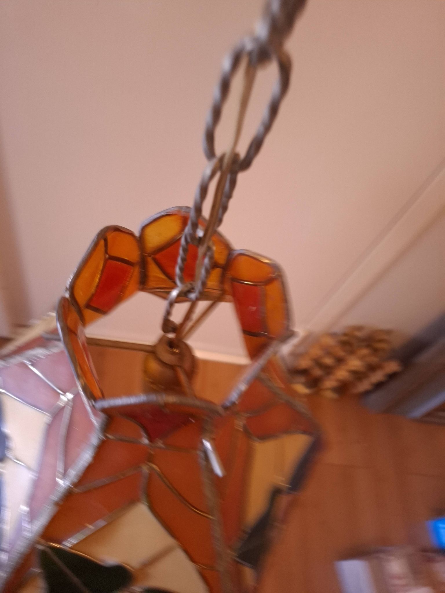 Tiffany-style stained glass pendant light