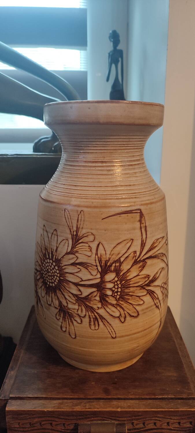 Large Vallauris vase signed by Jacques Fonck and Jean Matéo, 1950s.