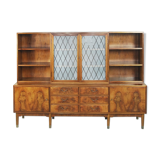 Buffet suédois ancien en noyer et ronce avec vitrine en verre, années 1940