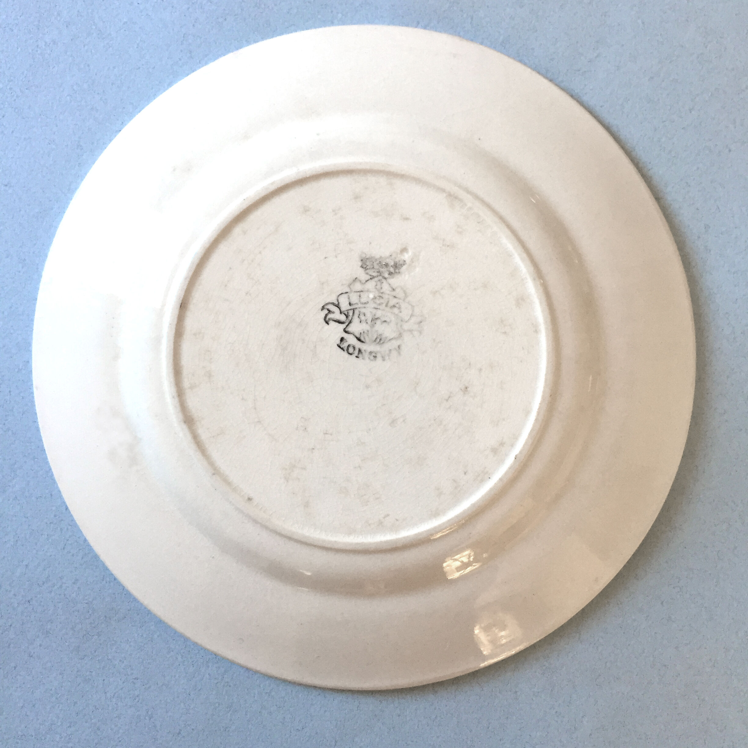 Set 4 plates and 1 pie dish Longwy model "Lucia"