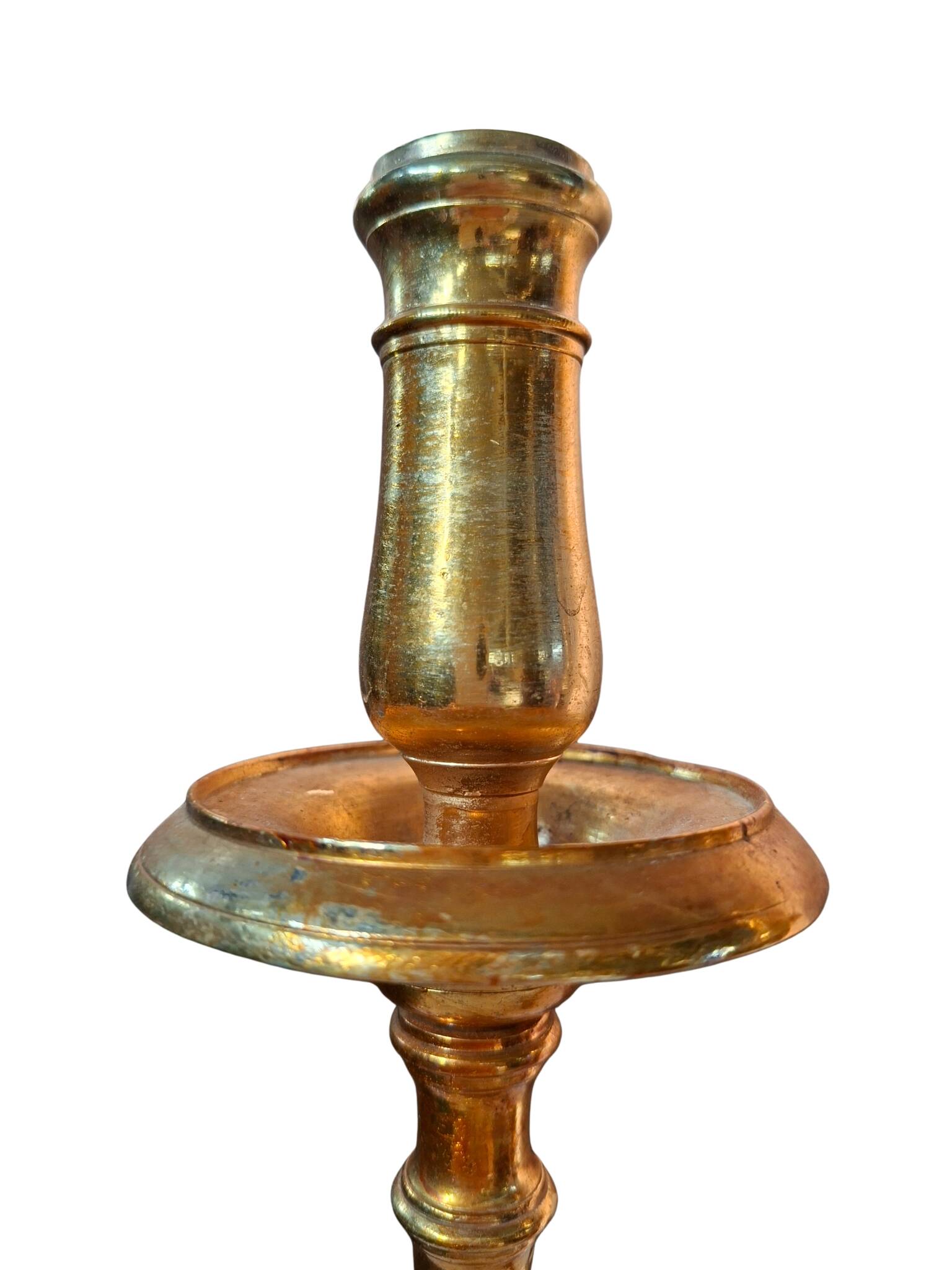 Paire de candélabres d'autel baroques