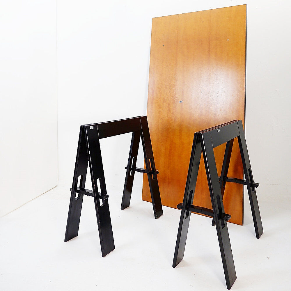 Wooden table by De Pas, D'Urbino, Lomazzi, produced by Acerbis, 1960s, Italy.