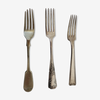 Silver metal forks