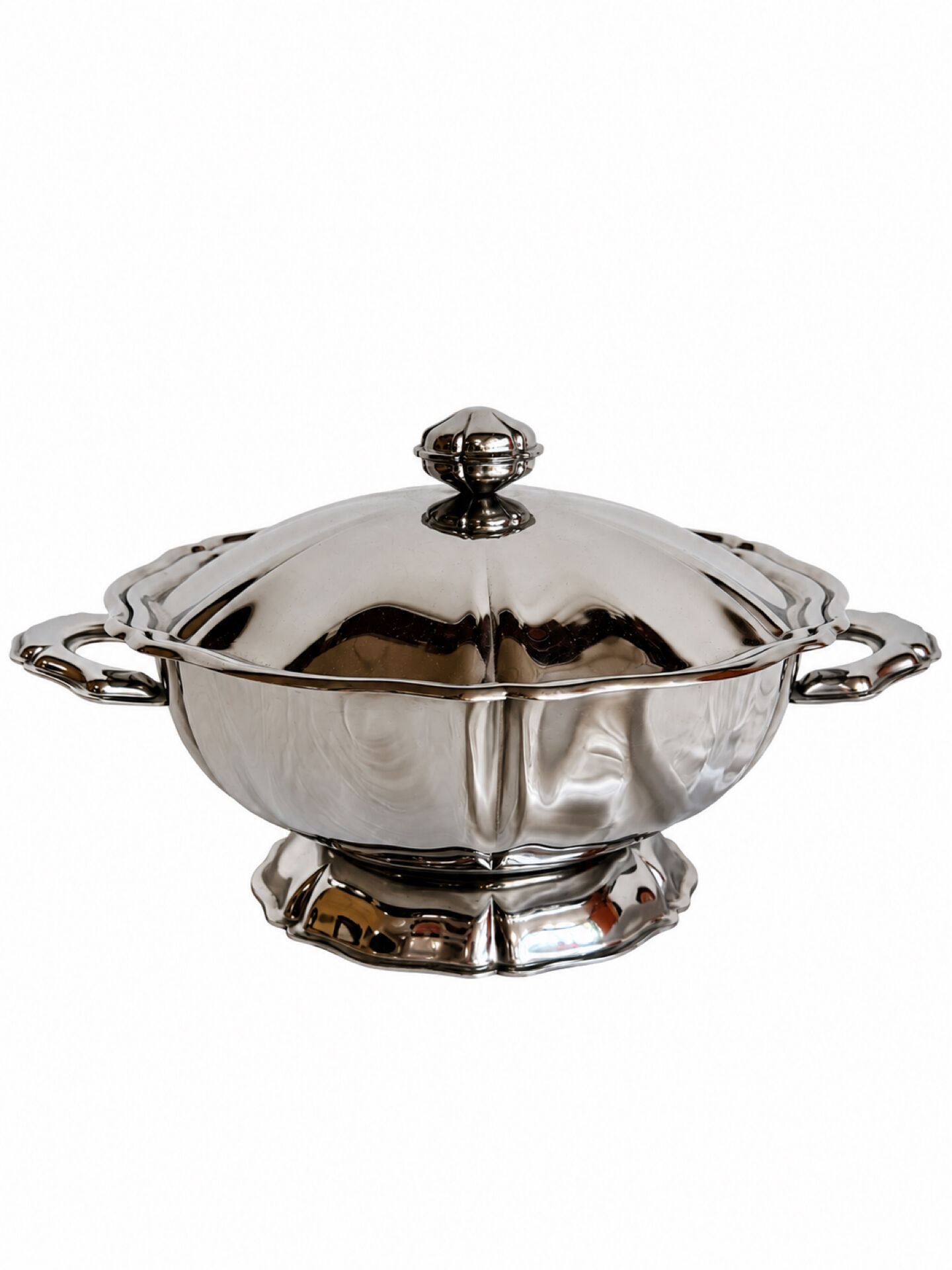 Metal soup tureen
