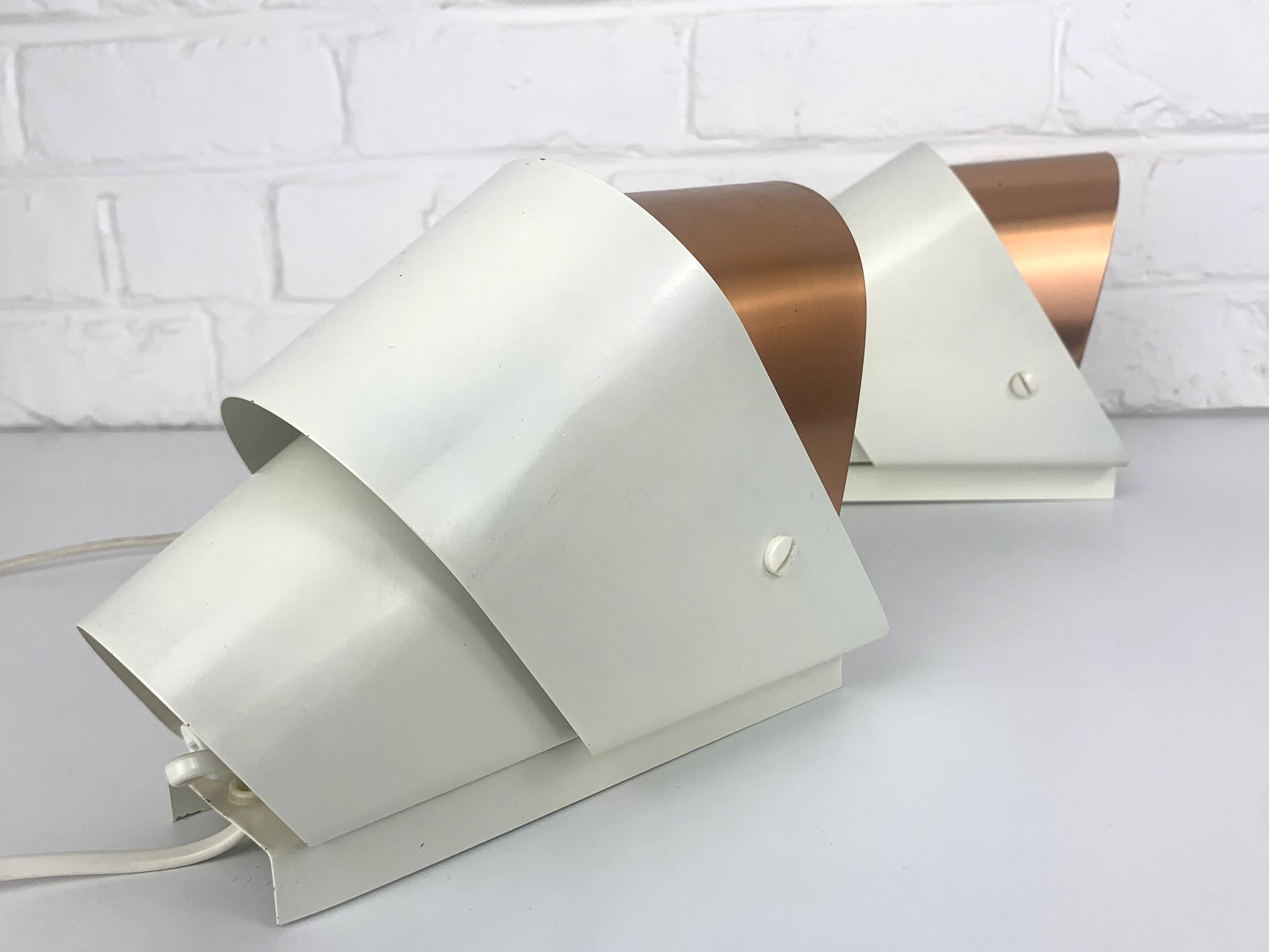 Pair of V-317 wall lights Hans-Agne Jakobsson AB Markaryd, Sweden, copper, 1960s
