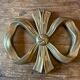 Brass knot table mat
