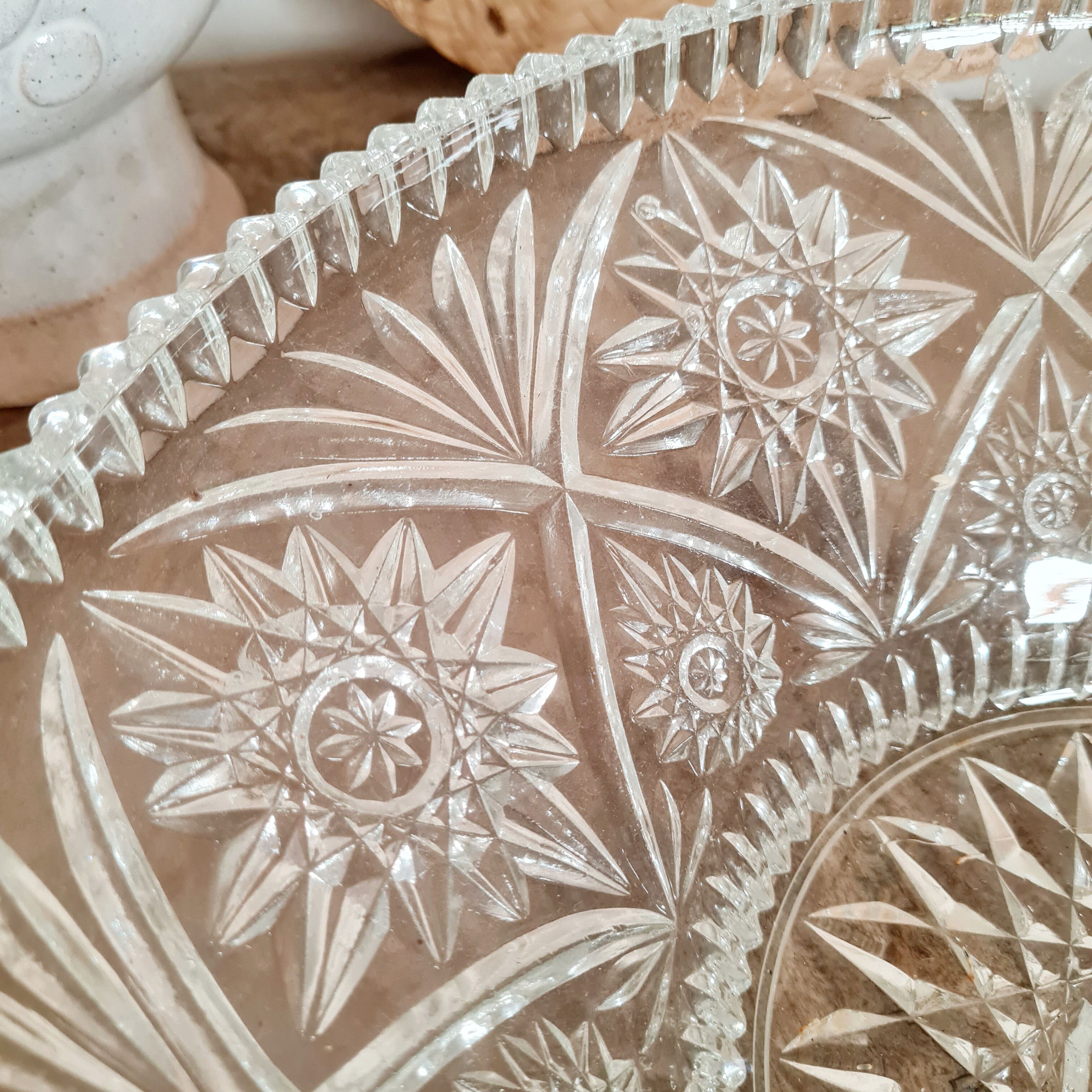 Fruit cup in chiseled glass