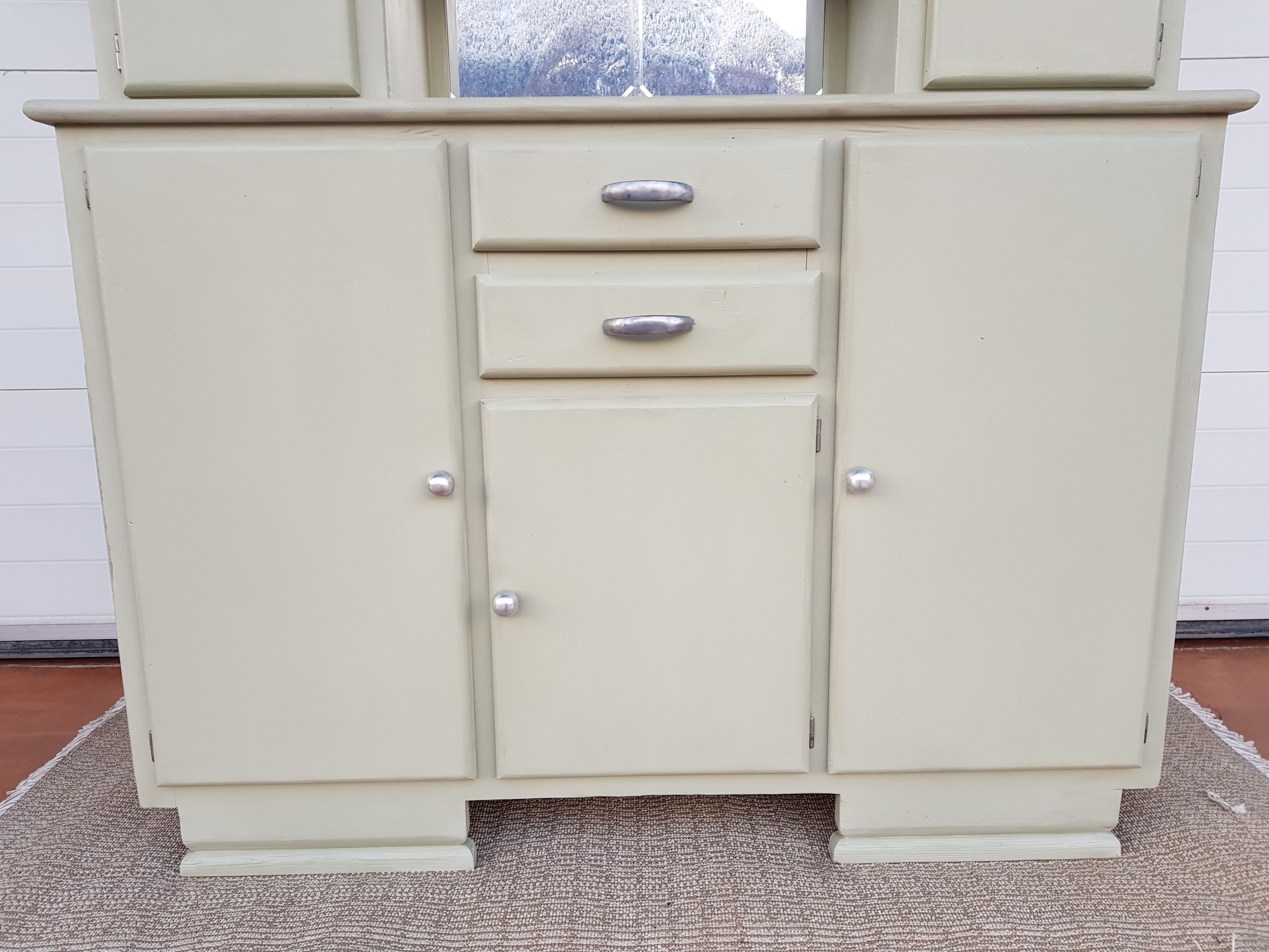 Old furniture style Mado Green/greyed 40s