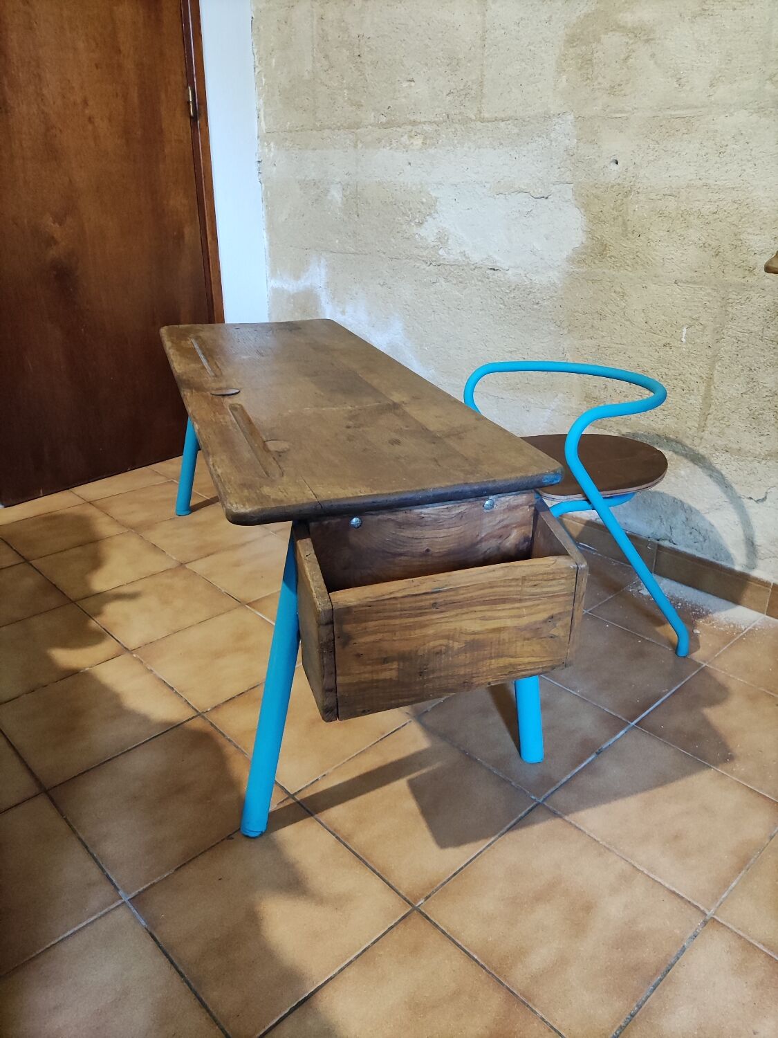 School desk desk with chair
