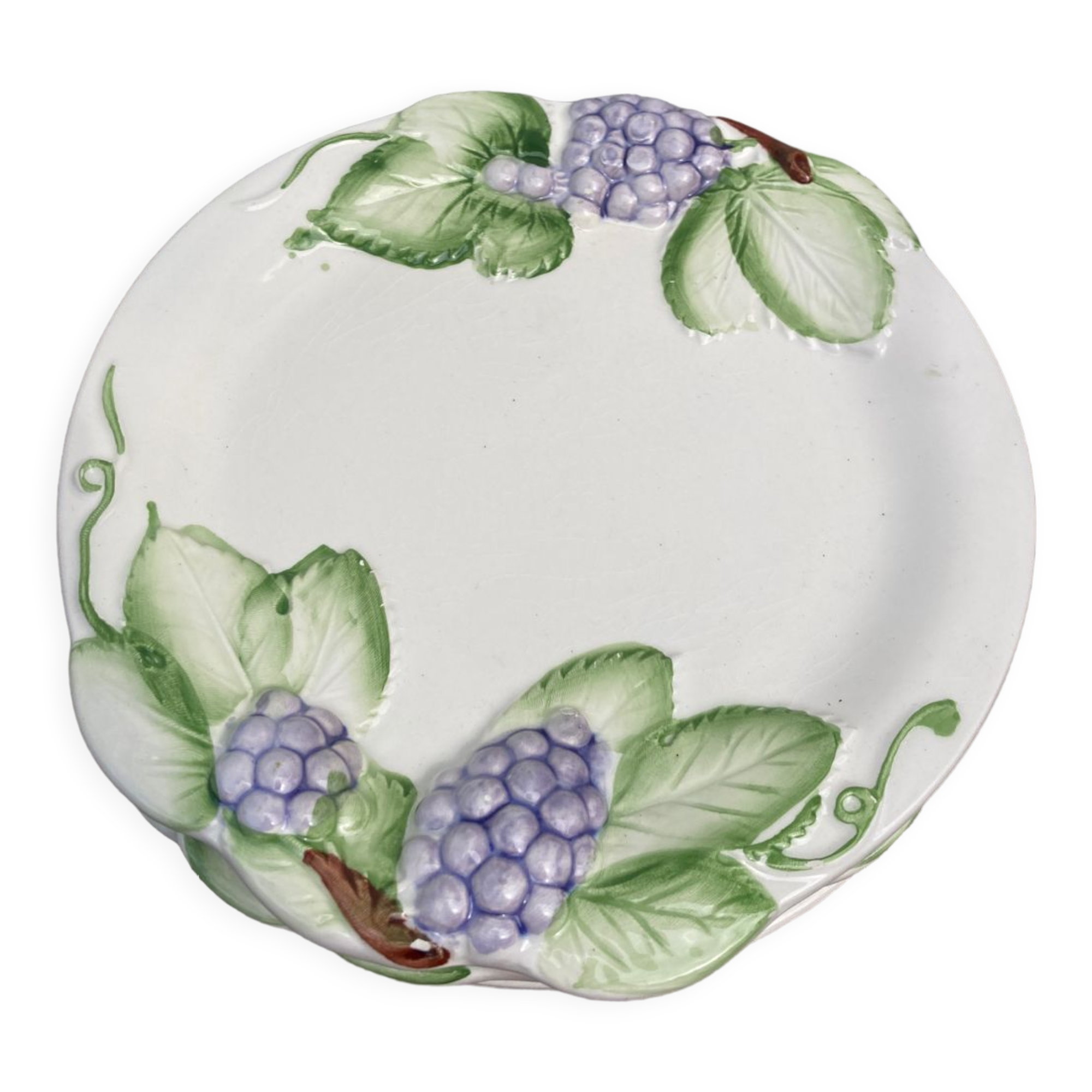 4 assiettes à dessert blanches en barbotine de raisin vintage Japon