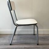 Chaise basse en Formica