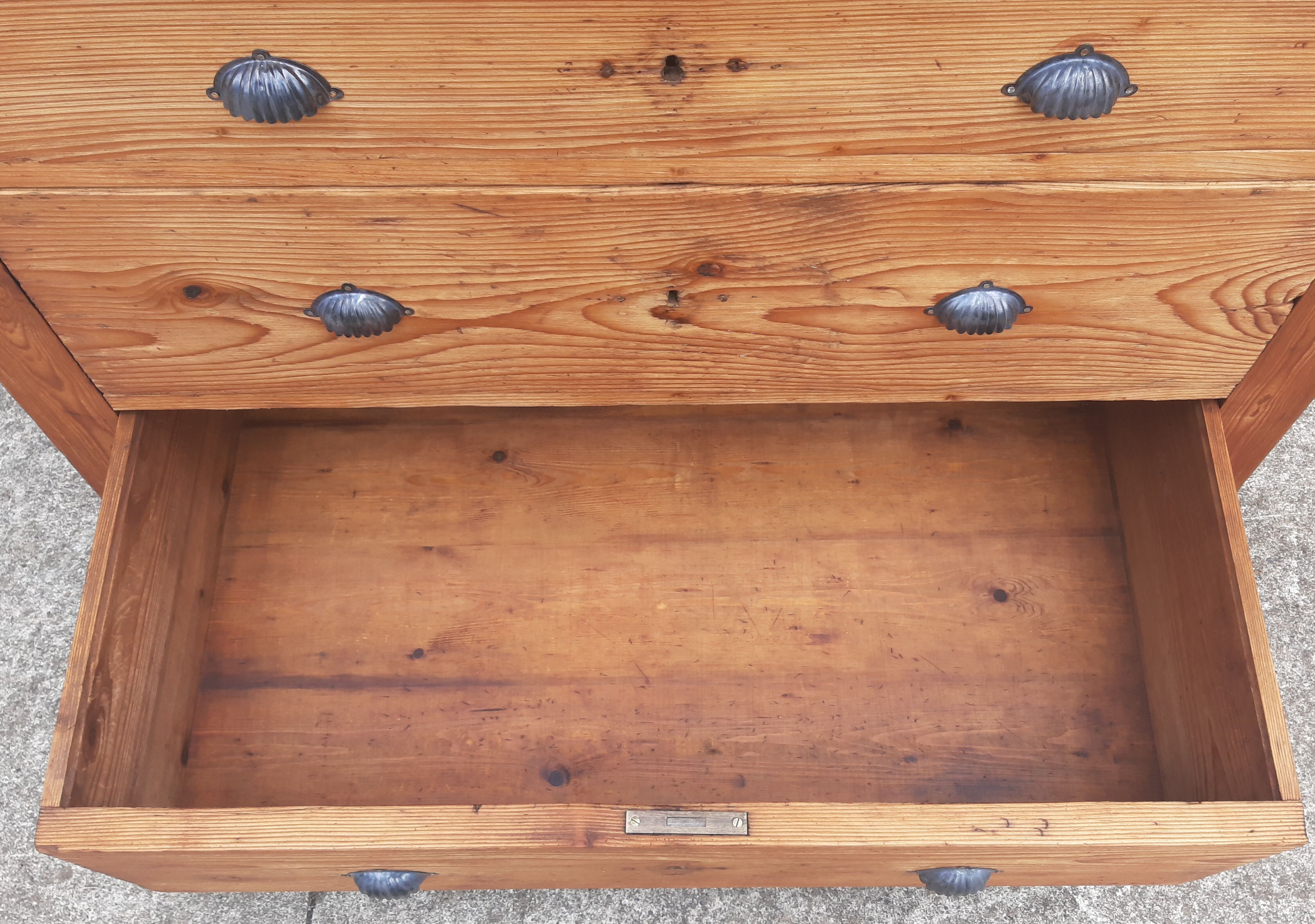 Solid pine chest of drawers