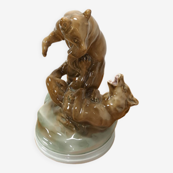 Statue en porcelaine portant vintage