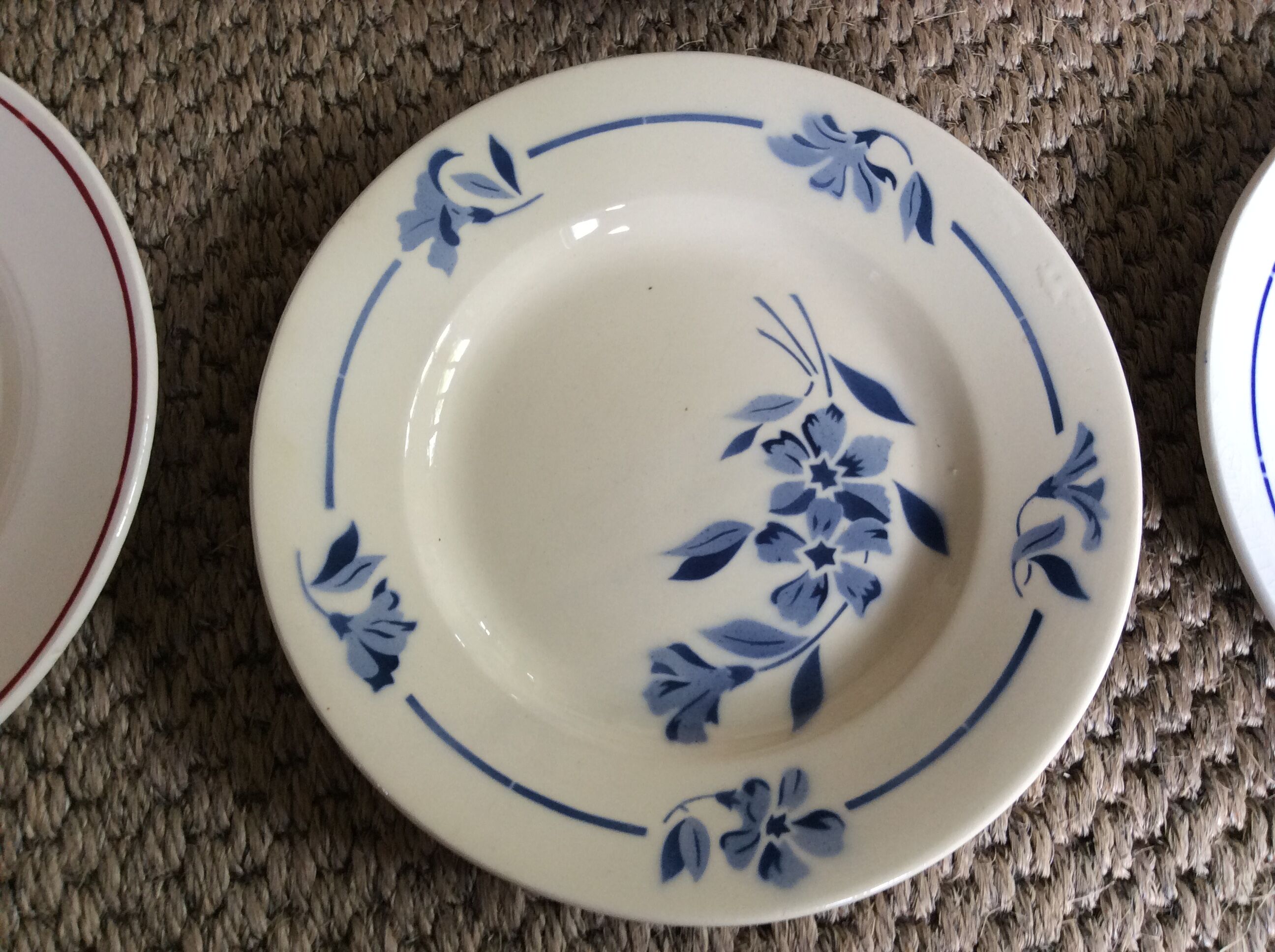 Set of 6 vintage dessert plates