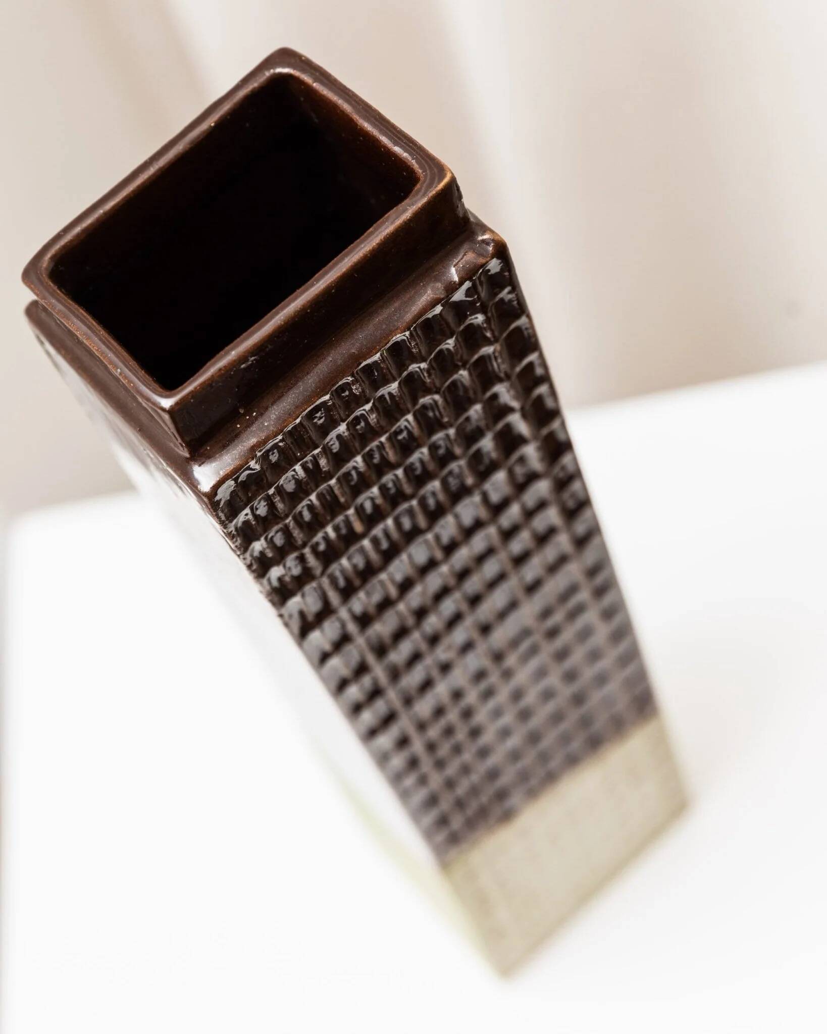 Brown ceramic skyscraper vase, Czech mid-century 1960s design, textured grid
