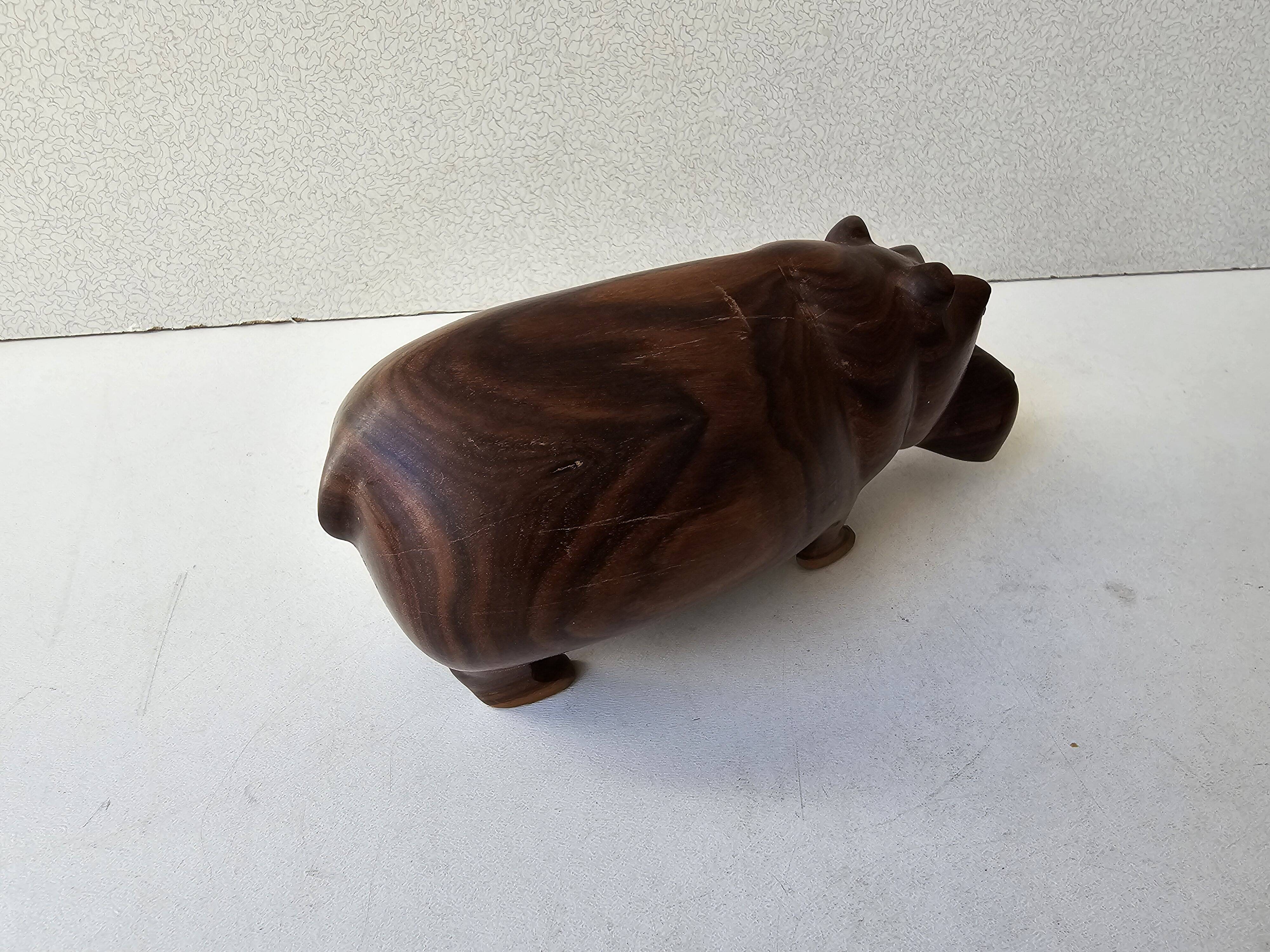 Zoomorphic wooden hippopotamus statuette sculpture