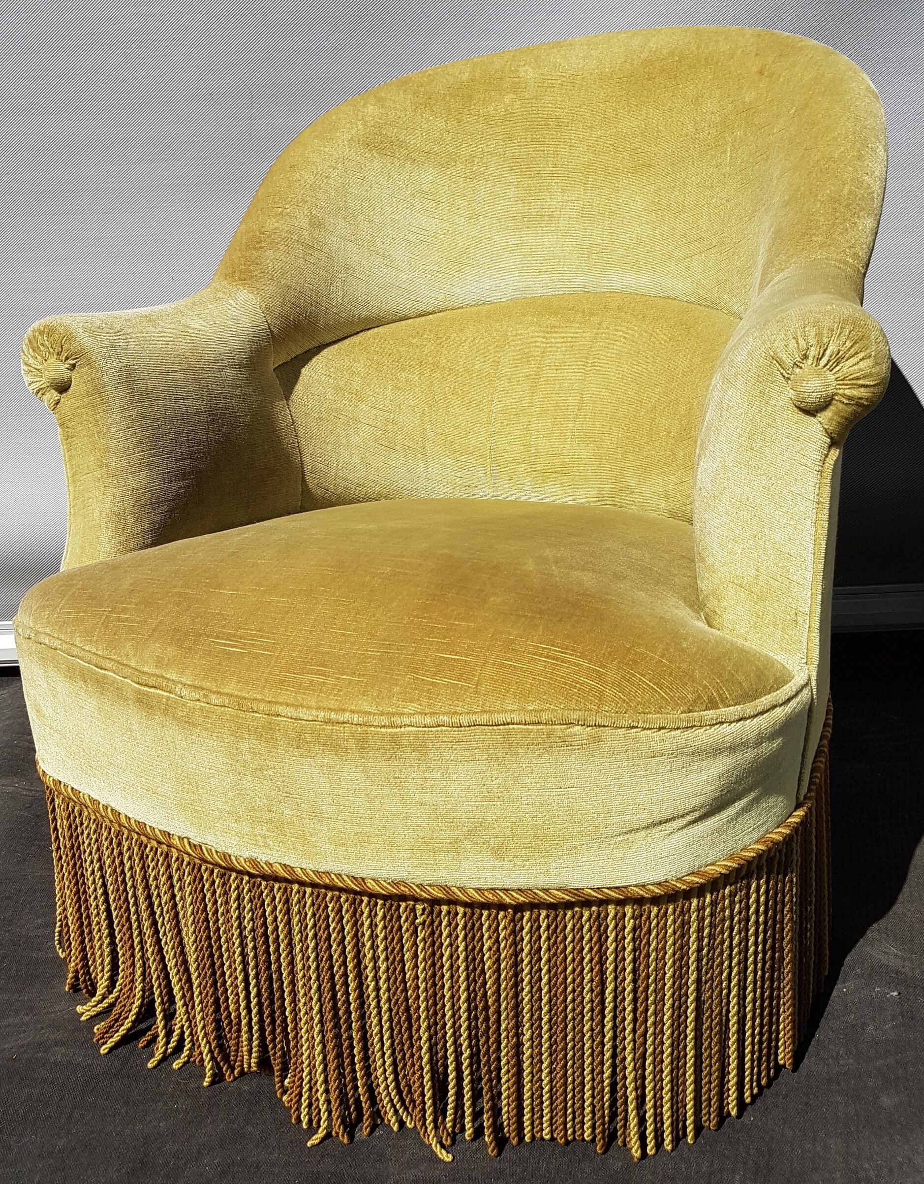 Pair of green toad armchairs