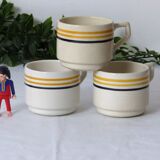 Set of 3 cups made of earthenware
