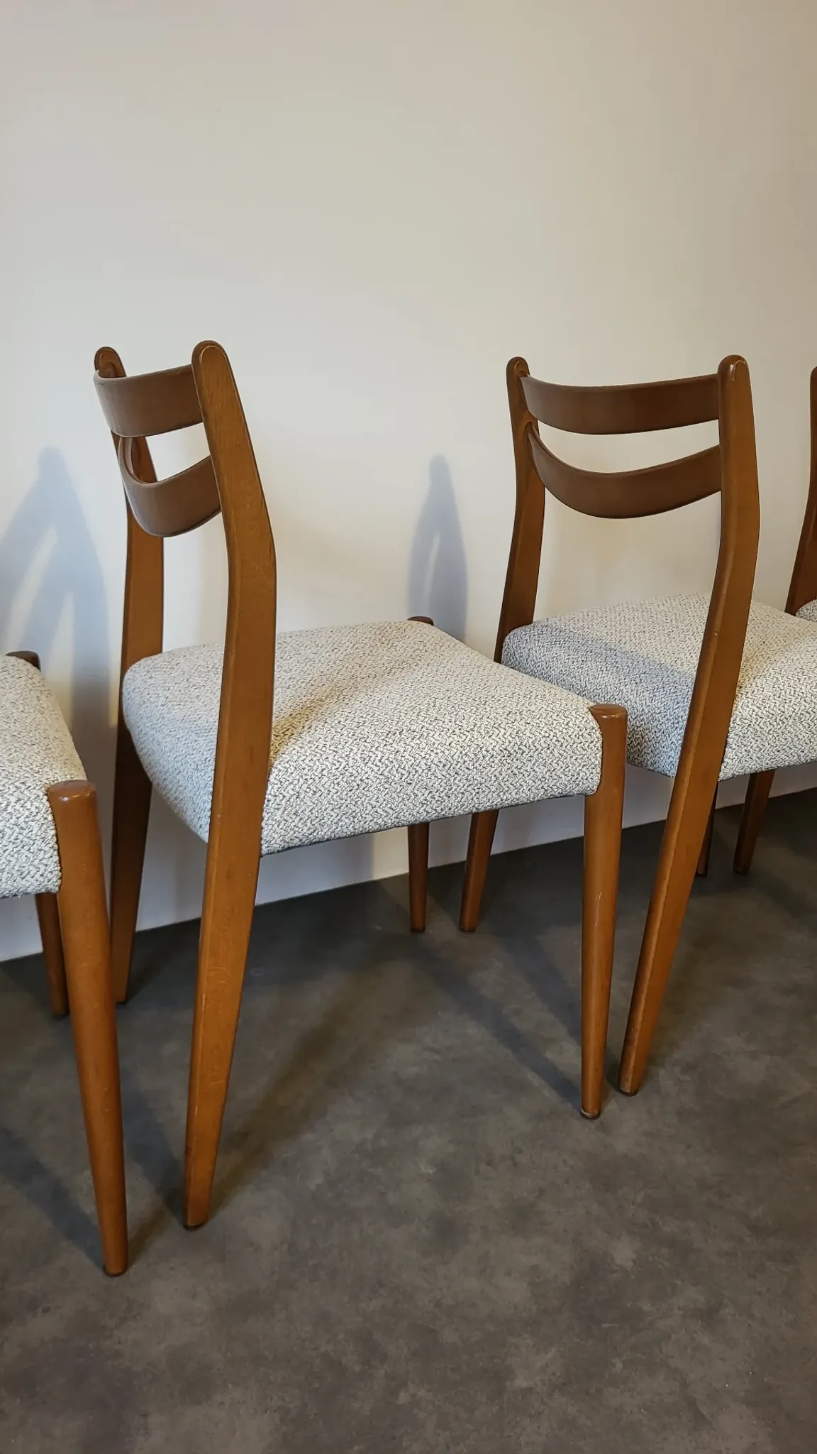 Set of 5 Scandinavian chairs from the 1960s.