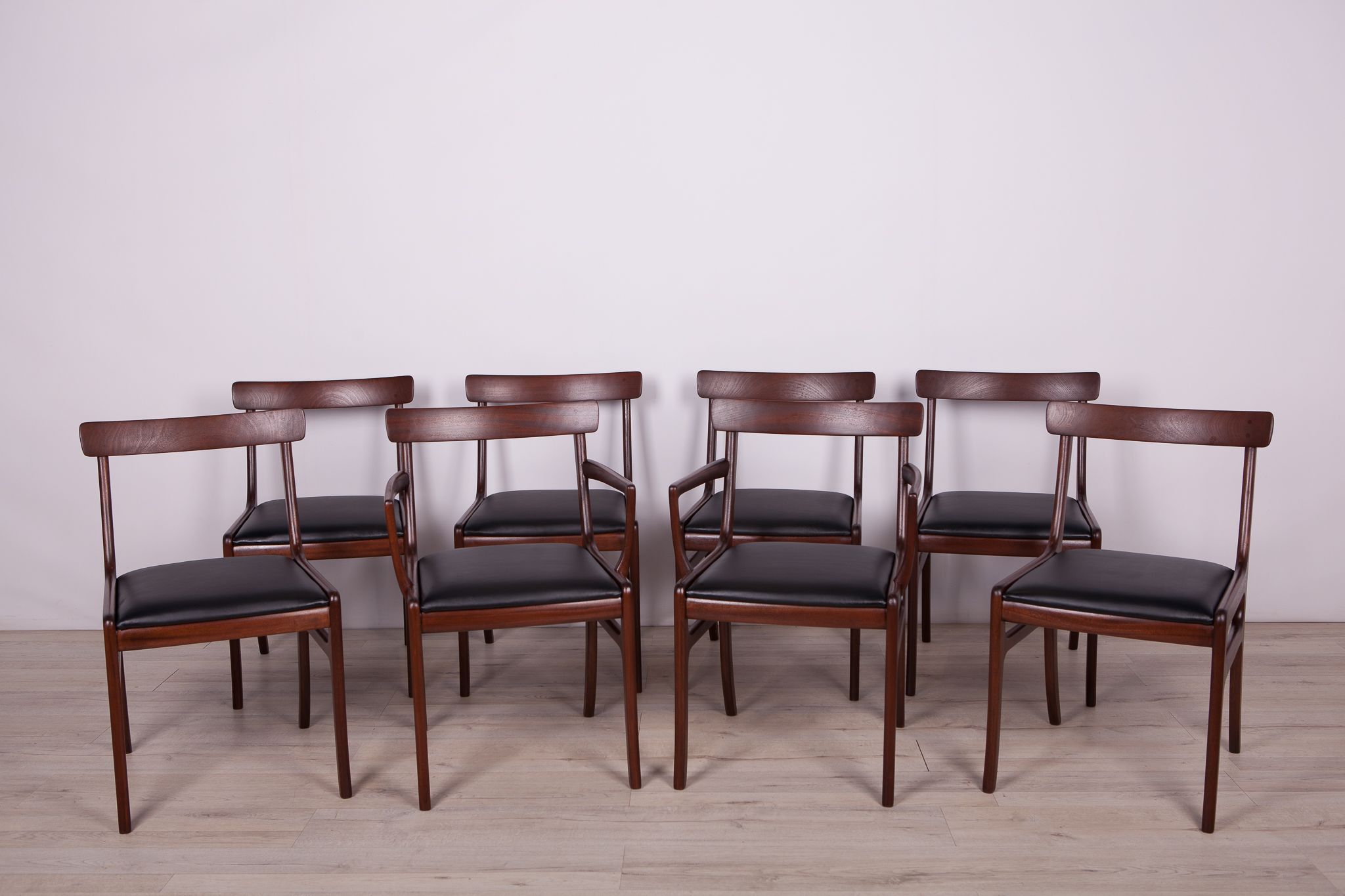 Set of 8 danish dining chairs by Ole Wanscher for Poul Jeppesens Møbelfabrik, 1960s