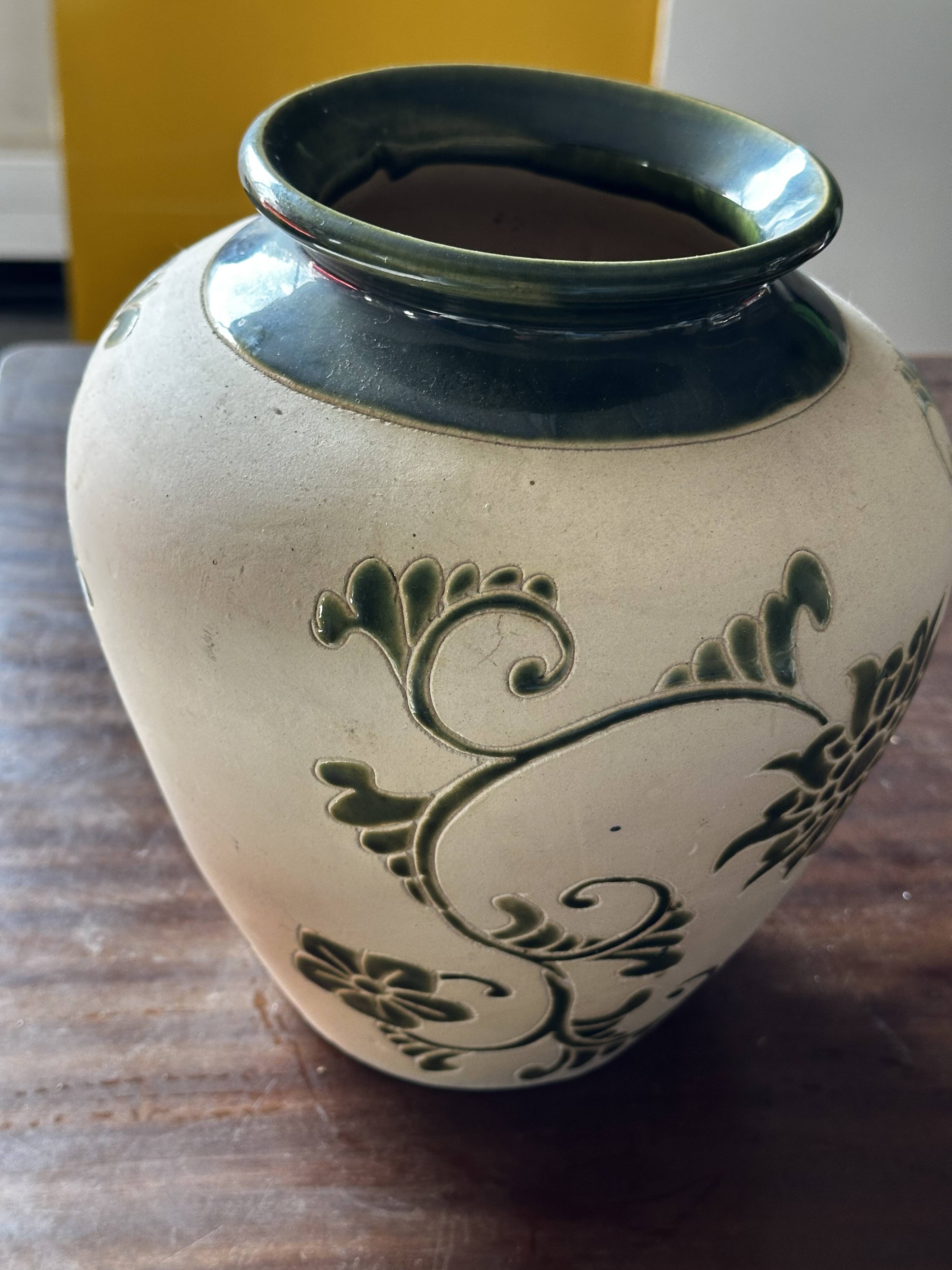 Art Deco vase signed GV (Croismare) raw and glazed ceramic