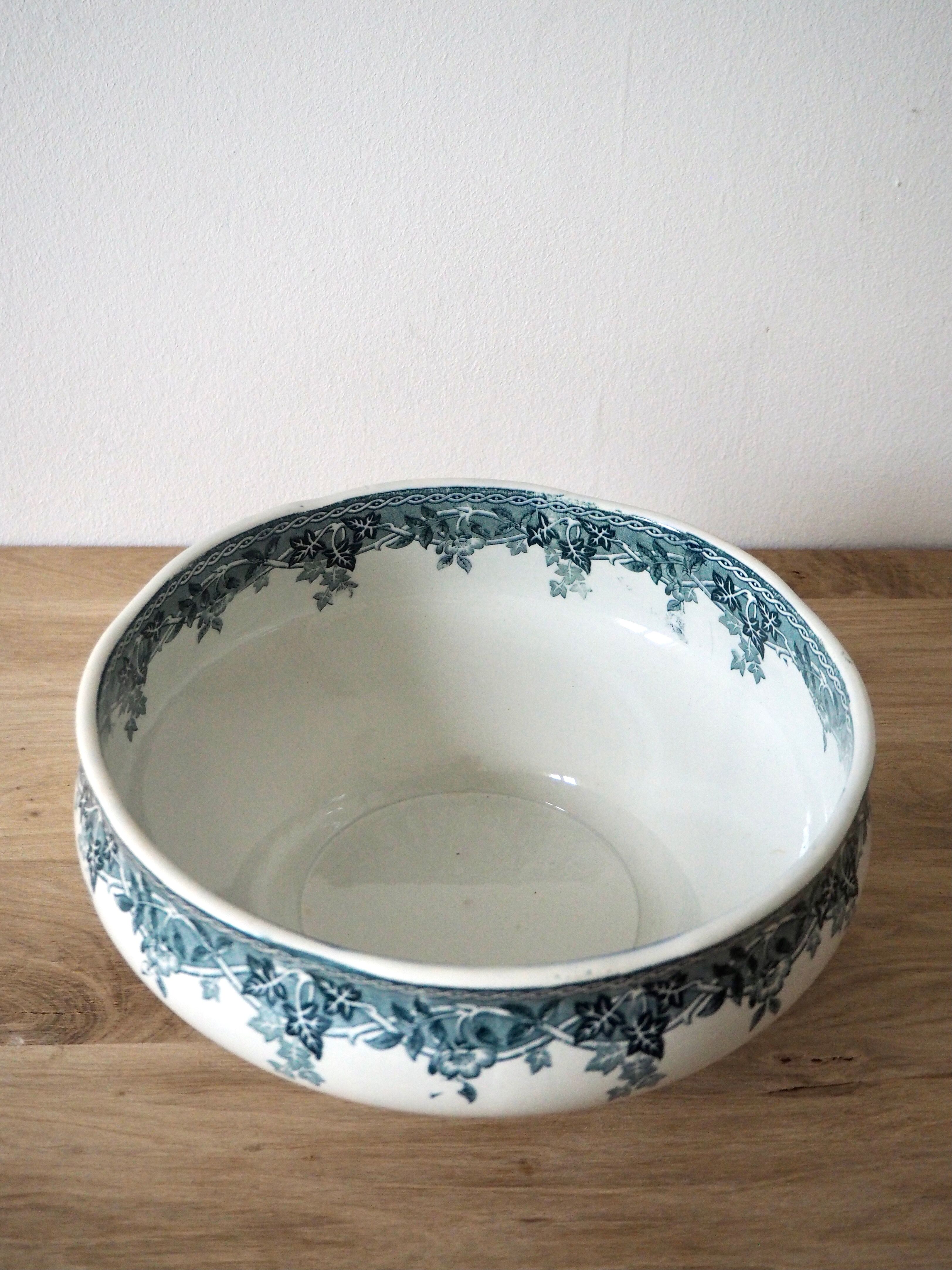 Terre de Fer tureen, summer model