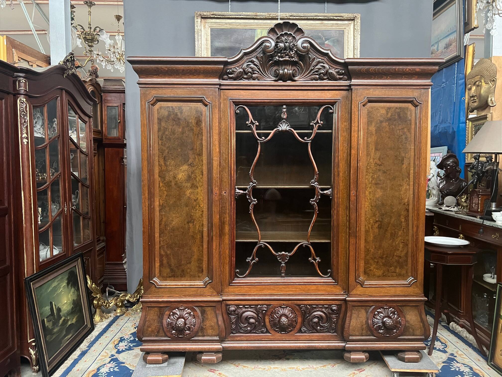 Neo-Renaissance library