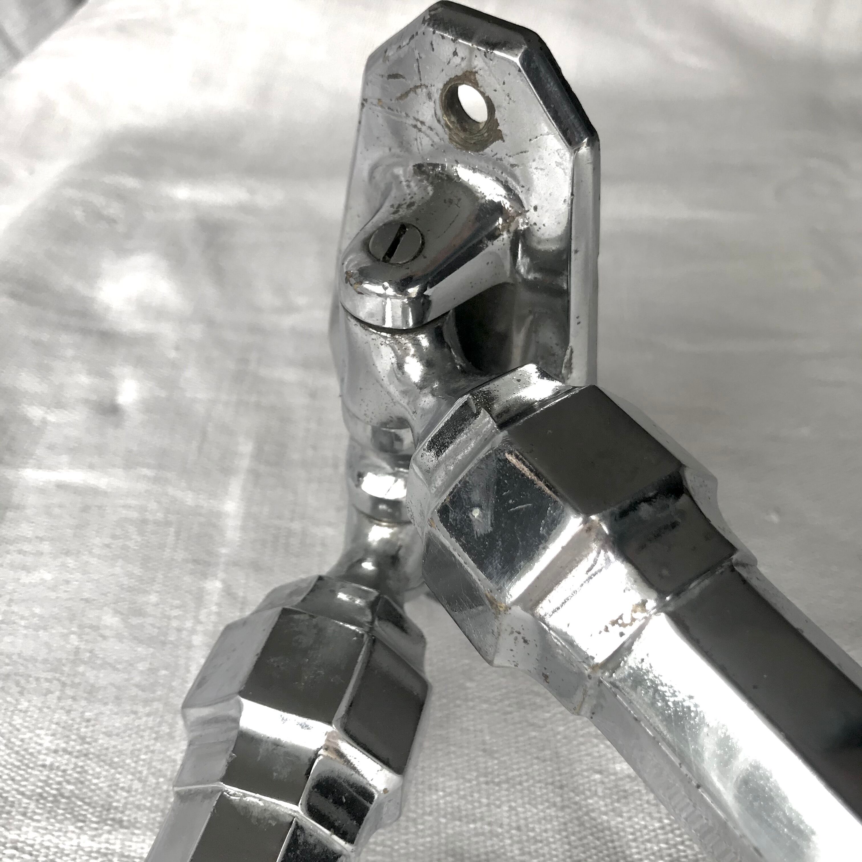 Towel rack chrome art deco 1930 old bathroom