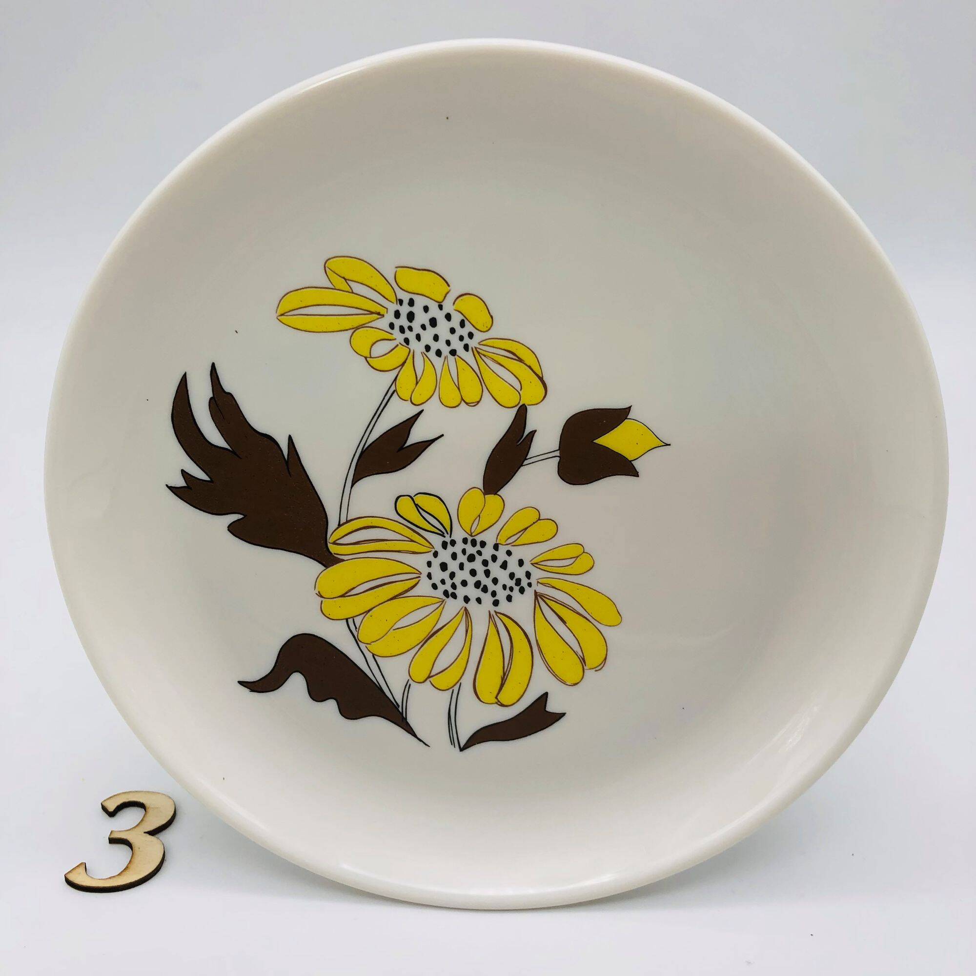 6 Dessert plates, Sovirel, dating from the 70s.
