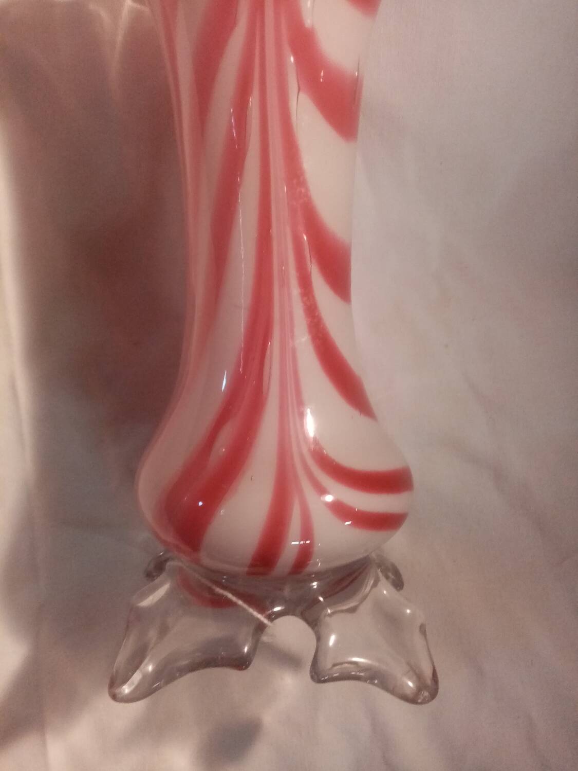 Superb old vase in Clairey mouth-blown glass paste (88)