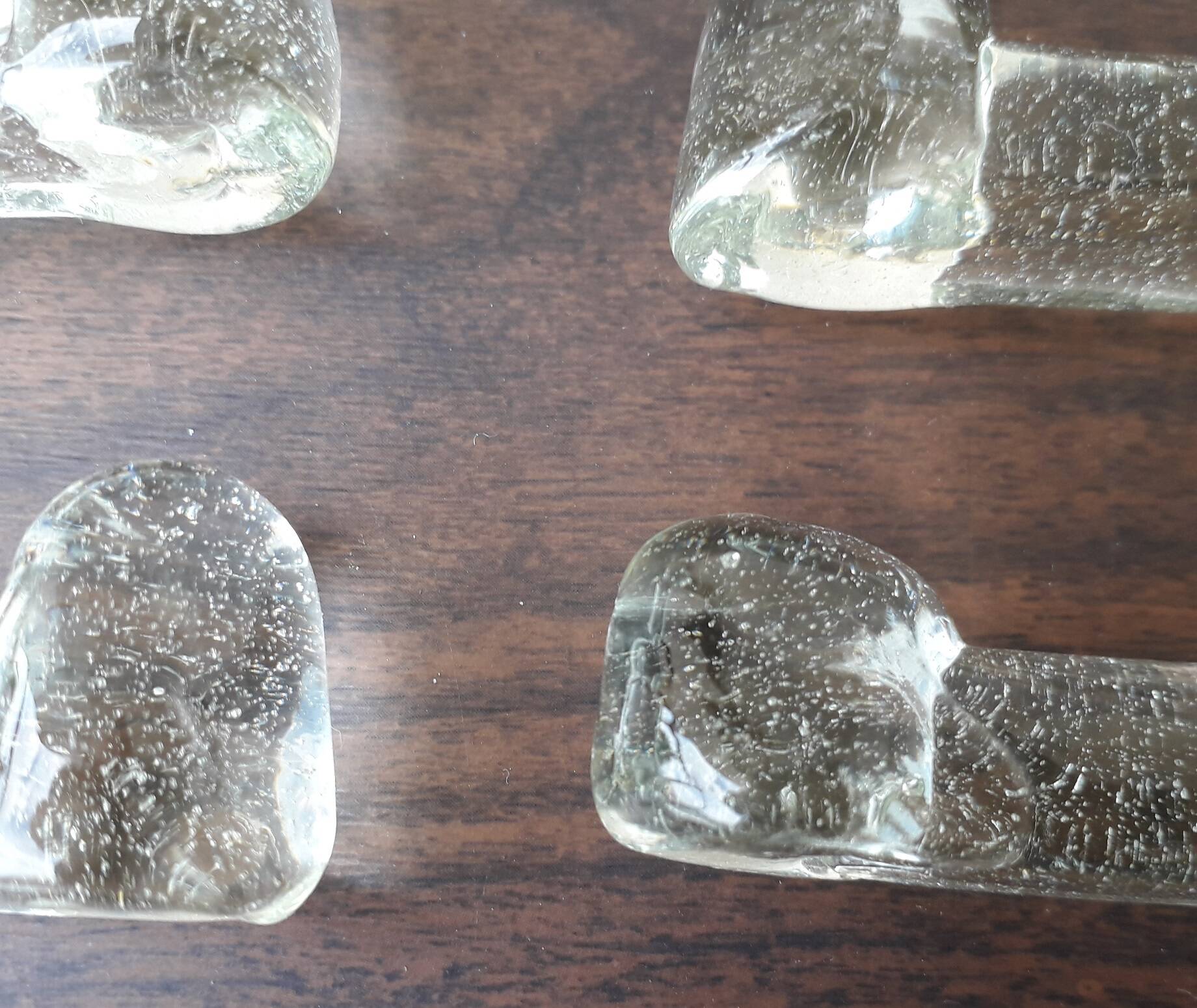 6 bubble glass knife rests