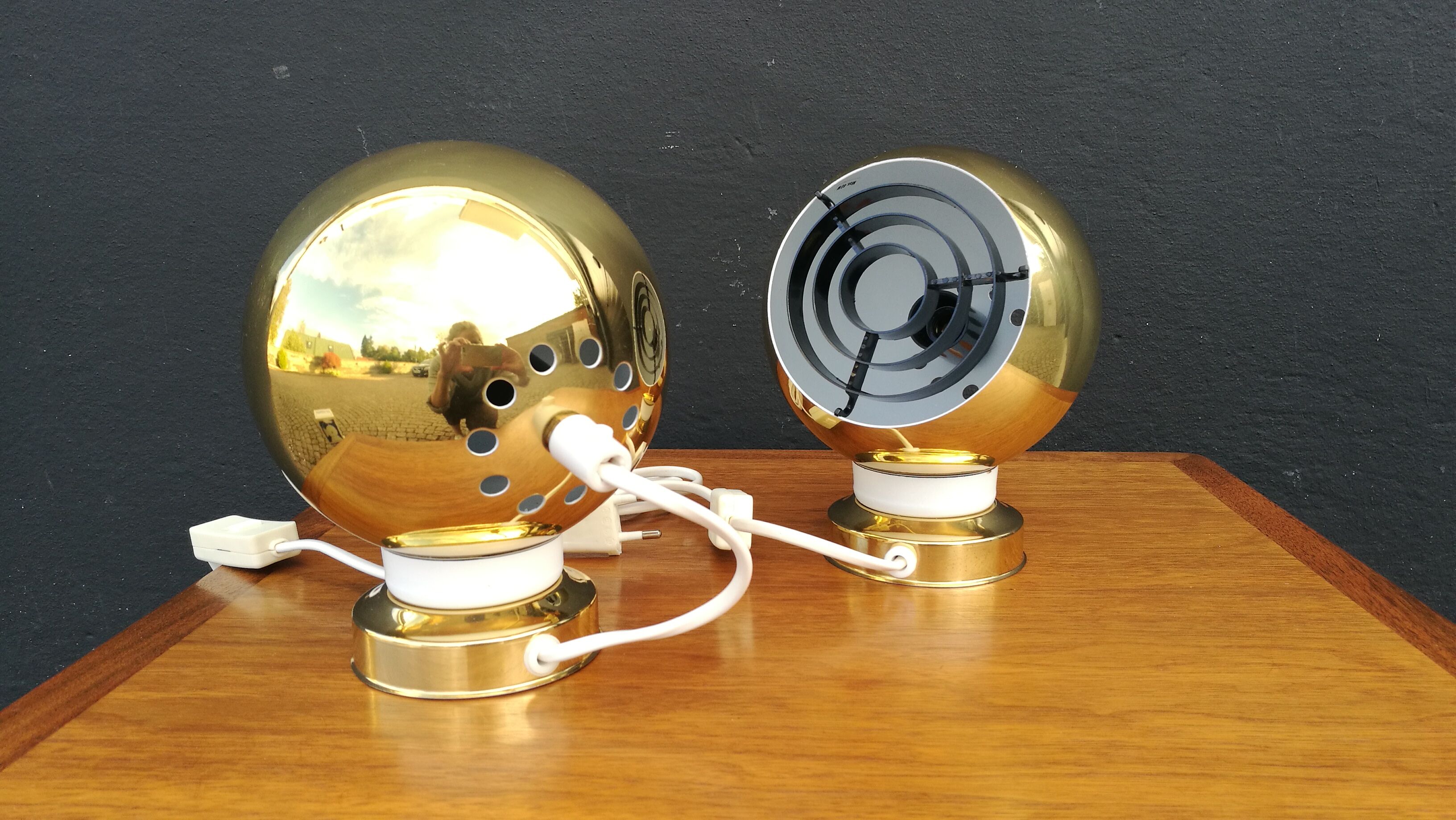 Paire d'appliques boules suédoises aimantées Magnetlampan