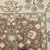 Tapis persan à motifs floraux beige et marron 147x264 cm SK 24773