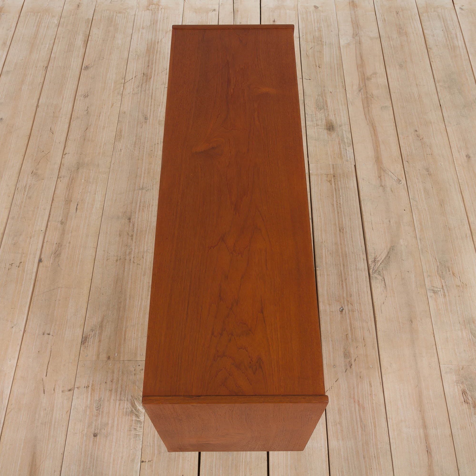 Danish mid century wide teak dresser with 8 drawers, 1960s